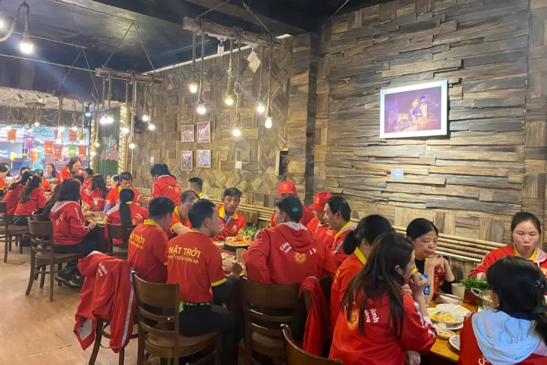 khong-gian-quan-am-thuc-mong-sapa2