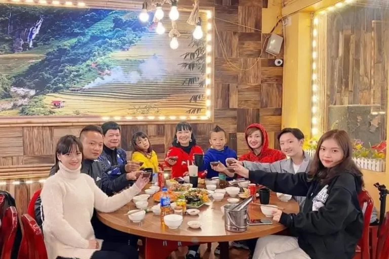 khong-gian-quan-am-thuc-mong-sapa7